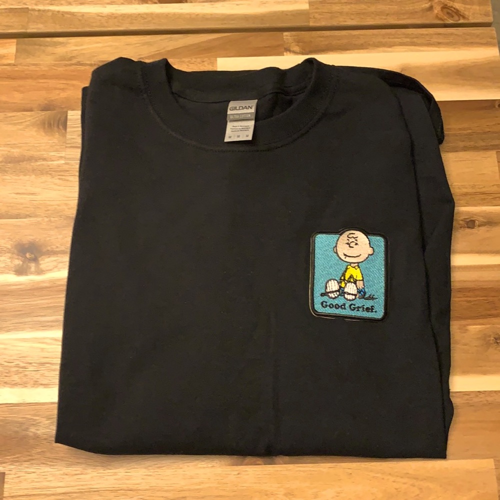 Charlie Brown long sleeve black shirt size M